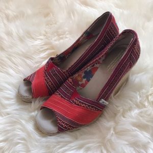 Toms Wedges